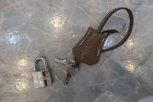 画像をギャラリービューアに読み込む, HERMES／エルメス ボリード35 トリヨンクレマンス エトゥープ □O刻印 ショルダーバッグ 800080091
