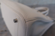 Load image into Gallery viewer, HERMES BIRKIN 30 Clemence leather White □M Engraving Hand bag 700120065
