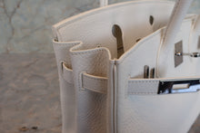 Load image into Gallery viewer, HERMES BIRKIN 30 Clemence leather White □M Engraving Hand bag 700120065
