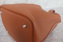 Load image into Gallery viewer, HERMES PICOTIN LOCK MM Clemence leather Gold B Engraving Hand bag 600110002
