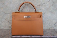 画像をギャラリービューアに読み込む, HERMES／エルメス ケリー32 ボックスカーフ ナチュラル/マットシルバー金具 □C刻印 ショルダーバッグ 700090149
