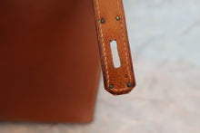 Load image into Gallery viewer, HERMES KELLY 35 Graine Lisse leather Brown 〇D Engraving Hand bag 600070068
