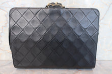 画像をギャラリービューアに読み込む, CHANEL/シャネル マトラッセチェーンショルダーバッグ ラムスキン ブラック/ゴールド金具 ショルダーバッグ 700100243
