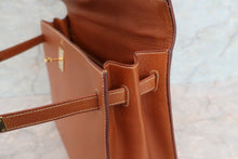 Load image into Gallery viewer, HERMES KELLY 35 Graine Lisse leather Brown 〇D Engraving Hand bag 600070068
