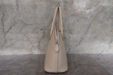 Load image into Gallery viewer, HERMES／BOLIDE 27 Epsom leather Craie A Engraving Hand bag 700120084
