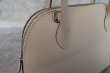 Load image into Gallery viewer, HERMES／BOLIDE 27 Epsom leather Craie A Engraving Hand bag 700120084

