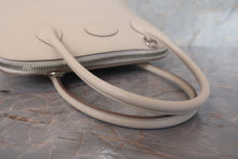 Load image into Gallery viewer, HERMES／BOLIDE 27 Epsom leather Craie A Engraving Hand bag 700120084
