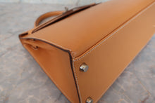 画像をギャラリービューアに読み込む, HERMES／エルメス ケリー32 ボックスカーフ ナチュラル/マットシルバー金具 □C刻印 ショルダーバッグ 700090149
