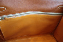 Load image into Gallery viewer, HERMES KELLY 35 Graine Lisse leather Brown 〇D Engraving Hand bag 600070068
