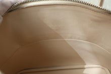 Load image into Gallery viewer, HERMES／BOLIDE 27 Epsom leather Craie A Engraving Hand bag 700120084
