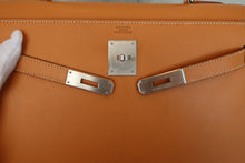 画像をギャラリービューアに読み込む, HERMES／エルメス ケリー32 ボックスカーフ ナチュラル/マットシルバー金具 □C刻印 ショルダーバッグ 700090149

