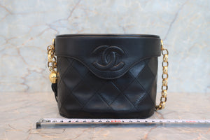 CHANEL/シャネル マトラッセフリンジショルダーバッグ ラムスキン ブラック/ゴールド金具 ショルダーバッグ 700080098