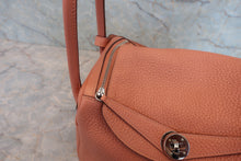 將圖片載入圖庫檢視器 HERMES／エルメス リンディ26 トリヨンクレマンス ロージー □Q刻印 ショルダーバッグ 800040020
