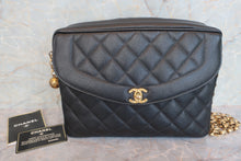 Load image into Gallery viewer, CHANEL Matelasse chain shoulder bag Caviar skin Black/Gold hadware Shoulder bag 600080171
