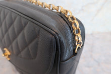 Load image into Gallery viewer, CHANEL Matelasse chain shoulder bag Caviar skin Black/Gold hadware Shoulder bag 600080171
