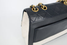 画像をギャラリービューアに読み込む, CHANEL/シャネル 2.55バイカラーチェーンショルダーバッグ ラムスキン ネイビー/ホワイト/ゴールド金具 ショルダーバッグ 800090230
