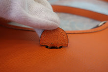 Load image into Gallery viewer, HERMES  EVELYNE TPM Epsom leather Orange □H Engraving Shoulder bag 800070010
