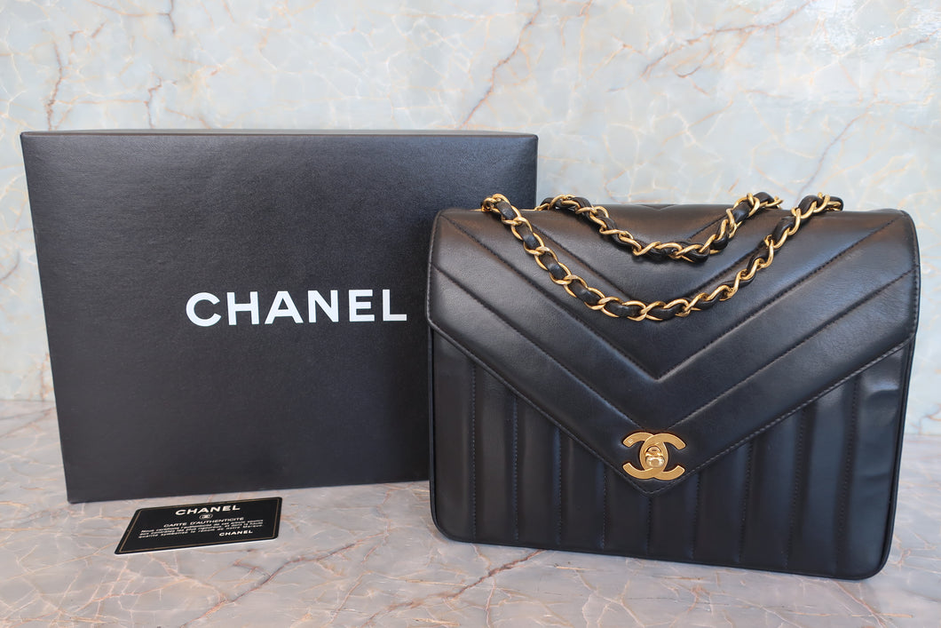 CHANEL/シャネル Vステッチチェーンショルダーバッグ ラムスキン ブラック/ゴールド金具 ショルダーバッグ 700090155