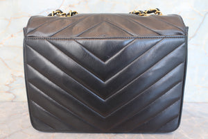 CHANEL/シャネル Vステッチチェーンショルダーバッグ ラムスキン ブラック/ゴールド金具 ショルダーバッグ 700090155