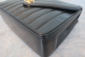 CHANEL/シャネル Vステッチチェーンショルダーバッグ ラムスキン ブラック/ゴールド金具 ショルダーバッグ 700090155