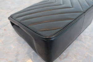 CHANEL/シャネル Vステッチチェーンショルダーバッグ ラムスキン ブラック/ゴールド金具 ショルダーバッグ 700090155