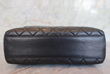 画像をギャラリービューアに読み込む, CHANEL/シャネル マトラッセ台形ハンドバッグ ラムスキン ブラック/ゴールド金具 ハンドバッグ 700110005
