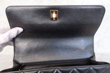 画像をギャラリービューアに読み込む, CHANEL/シャネル マトラッセ台形ハンドバッグ ラムスキン ブラック/ゴールド金具 ハンドバッグ 700110005
