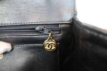 画像をギャラリービューアに読み込む, CHANEL/シャネル マトラッセ台形ハンドバッグ ラムスキン ブラック/ゴールド金具 ハンドバッグ 700110005
