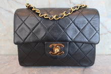 Load image into Gallery viewer, CHANEL Mini Matelasse single flap chain shoulder bag Lambskin Black/Gold hadware Shoulder bag 800060162
