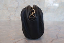 画像をギャラリービューアに読み込む, CHANEL/シャネル ココマークフリンジチェーンショルダーバッグ ラムスキン ブラック/ゴールド金具 ショルダーバッグ 700100221
