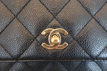 画像をギャラリービューアに読み込む, CHANEL/シャネル マトラッセ台形ハンドバッグ キャビアスキン ブラック/ゴールド金具 ハンドバッグ 700090161
