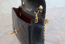 Load image into Gallery viewer, CHANEL Mini Matelasse single flap chain shoulder bag Lambskin Black/Gold hadware Shoulder bag 800060162
