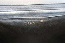 画像をギャラリービューアに読み込む, CHANEL/シャネル マトラッセ台形ハンドバッグ キャビアスキン ブラック/ゴールド金具 ハンドバッグ 700090161
