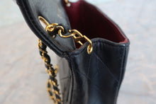 Load image into Gallery viewer, CHANEL Mini Matelasse single flap chain shoulder bag Lambskin Black/Gold hadware Shoulder bag 800060162
