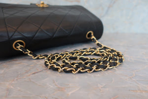CHANEL/シャネル マトラッセチェーンショルダーバッグ ラムスキン ブラック/ゴールド金具 ショルダーバッグ 700080158