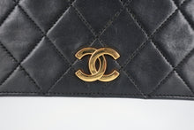 画像をギャラリービューアに読み込む, CHANEL/シャネル マトラッセプッシュロックチェーンショルダーバッグ ラムスキン ブラック/ゴールド金具 ショルダーバッグ 800090179
