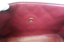 Load image into Gallery viewer, CHANEL Matelasse trapezoid chain hand bag Lambskin Black/Gold hadware Hand bag 800070012
