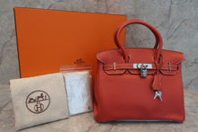 Load image into Gallery viewer, HERMES BIRKIN 30 Bi-color Clemence leather Sanguine/White □O Engraving Hand bag 600060024

