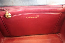 Load image into Gallery viewer, CHANEL Matelasse trapezoid chain hand bag Lambskin Black/Gold hadware Hand bag 800070012
