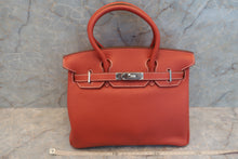 Load image into Gallery viewer, HERMES BIRKIN 30 Bi-color Clemence leather Sanguine/White □O Engraving Hand bag 600060024
