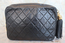Load image into Gallery viewer, CHANEL Matelasse fringe chain shoulder bag Lambskin Black/Gold hadware Shoulder bag 800070028
