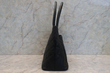 画像をギャラリービューアに読み込む, CHANEL/シャネル 復刻トート キャビアスキン ブラック/シルバー金具 トートバッグ 800010079
