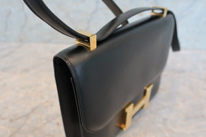 HERMES／エルメス コンスタンス24 ボックスカーフ ブラック 〇P刻印 ショルダーバッグ 700090176
