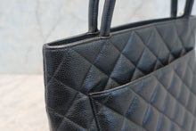 画像をギャラリービューアに読み込む, CHANEL/シャネル 復刻トート キャビアスキン ブラック/シルバー金具 トートバッグ 800010079
