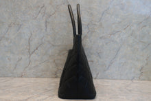 画像をギャラリービューアに読み込む, CHANEL/シャネル 復刻トート キャビアスキン ブラック/シルバー金具 トートバッグ 800010079
