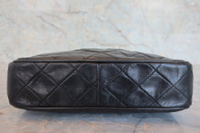 Load image into Gallery viewer, CHANEL Matelasse fringe chain shoulder bag Lambskin Black/Gold hadware Shoulder bag 800070028
