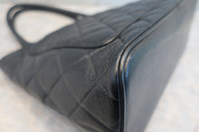 画像をギャラリービューアに読み込む, CHANEL/シャネル 復刻トート キャビアスキン ブラック/シルバー金具 トートバッグ 800010079
