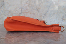 Load image into Gallery viewer, HERMES  EVELYNE 1PM Togo leather Orange □G Engraving Shoulder bag 700120048
