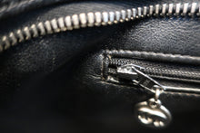 画像をギャラリービューアに読み込む, CHANEL/シャネル 復刻トート キャビアスキン ブラック/シルバー金具 トートバッグ 800010079
