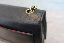 将图片加载到图库查看器，CHANEL/香奈儿 2.55 链条包 羊皮 Black/Gold hadware(黑色/金色金属) 肩背包 800020260
